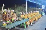 เทศบาลตำบลหนองคล้า ร่วมพิธีทอดผ้าป่าเนื่องในงานประเพณีลอยกระ
